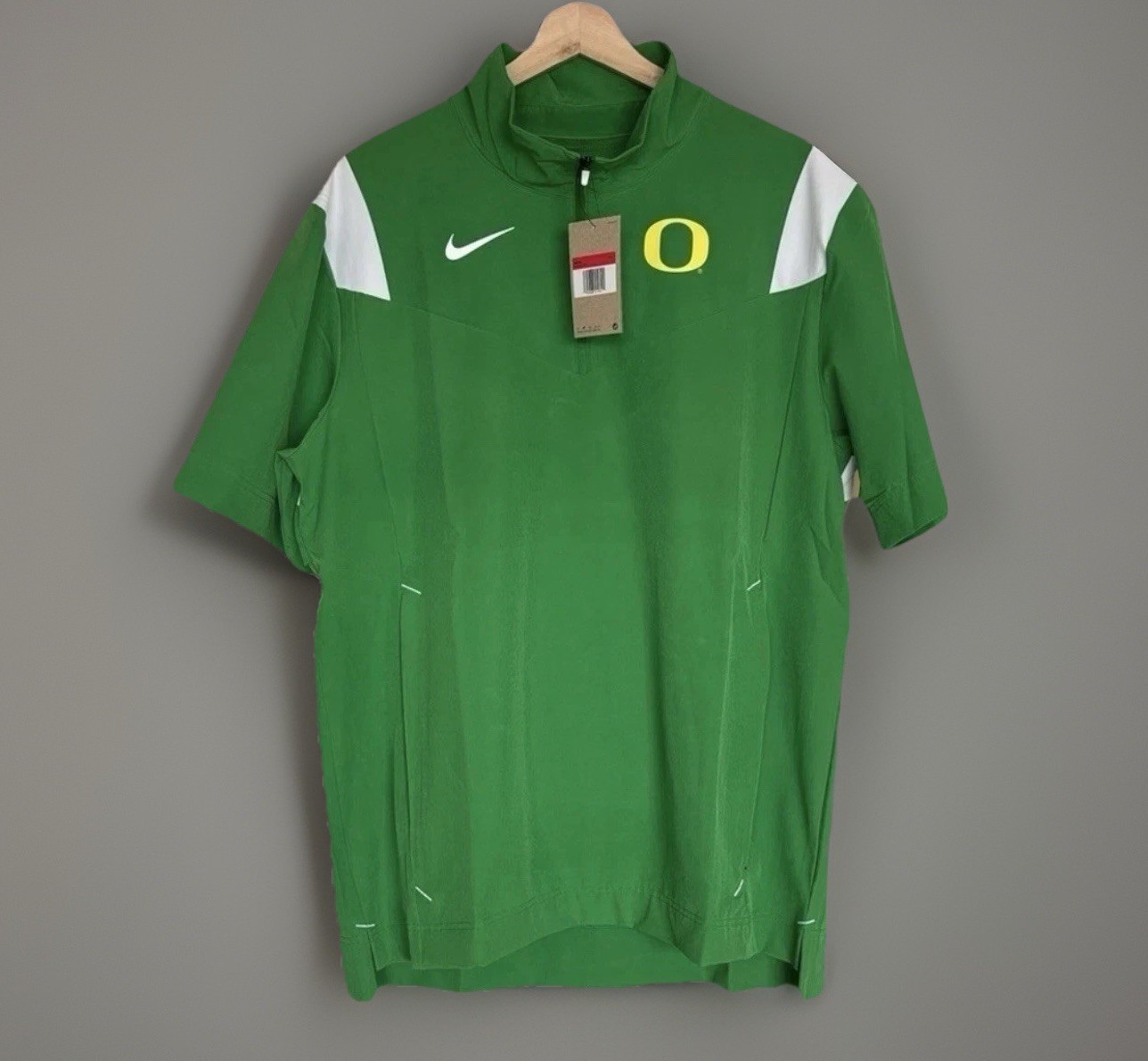 Nike Oregon Ducks 1/4 Zip Sideline Men’s Pullover Large Short Sleeve NWT* READ gallery