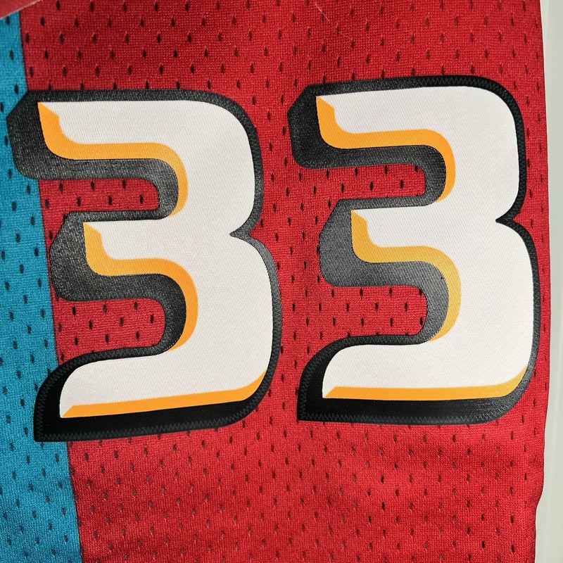 MITCHELL & NESS NBA SPLIT SWINGMAN JERSEY DETROIT PISTONS 1999 GRANT HILL LARGE gallery