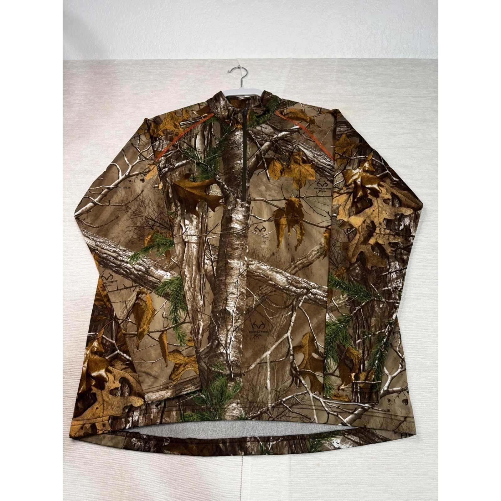 Game Winner Realtree Xtra Camo Quarter Zip Pullover Mens Medium Orange Stitching gallery