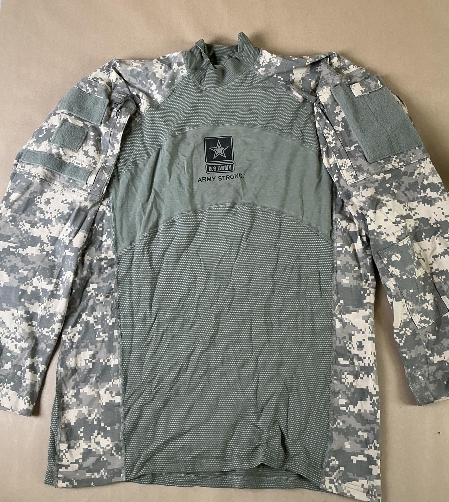 US Army Combat Shirt Mens 2XL Green Digital Camo Massif Long Sleeve Mock Neck gallery