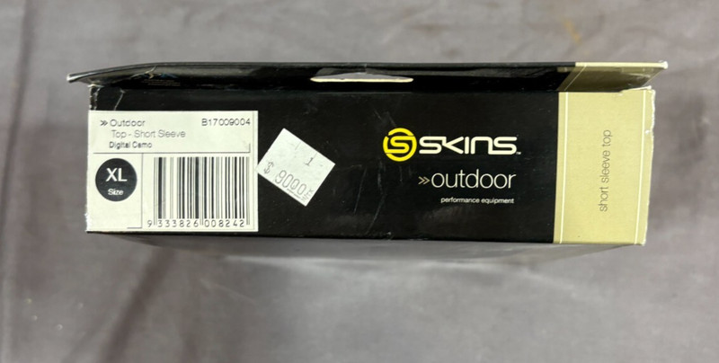 Skins Outdoor Performance Equipment Men's Short Sleeve Top Digital Camo Med NEW gallery