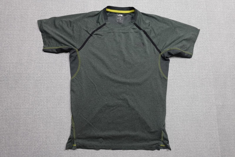 The North Face FlashDry-XD Shirt Mens Small Green Running Workout Tee Athletic gallery