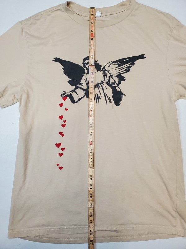 Brandalised Banksy Angel Hearts Graphic T-Shirt Graffiti Art Beige Size L gallery