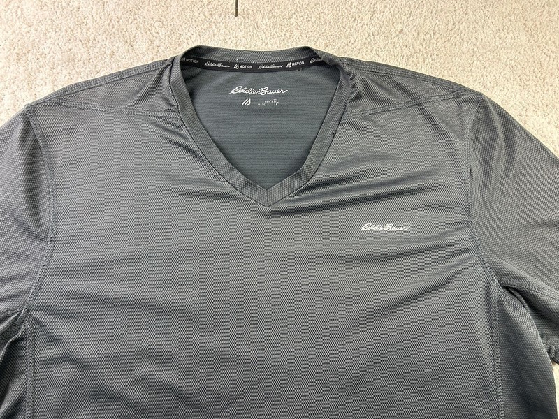 Eddie Bauer Shirt Mens XL Gray FreeDry Motion Athletic Performance V Neck Pocket gallery