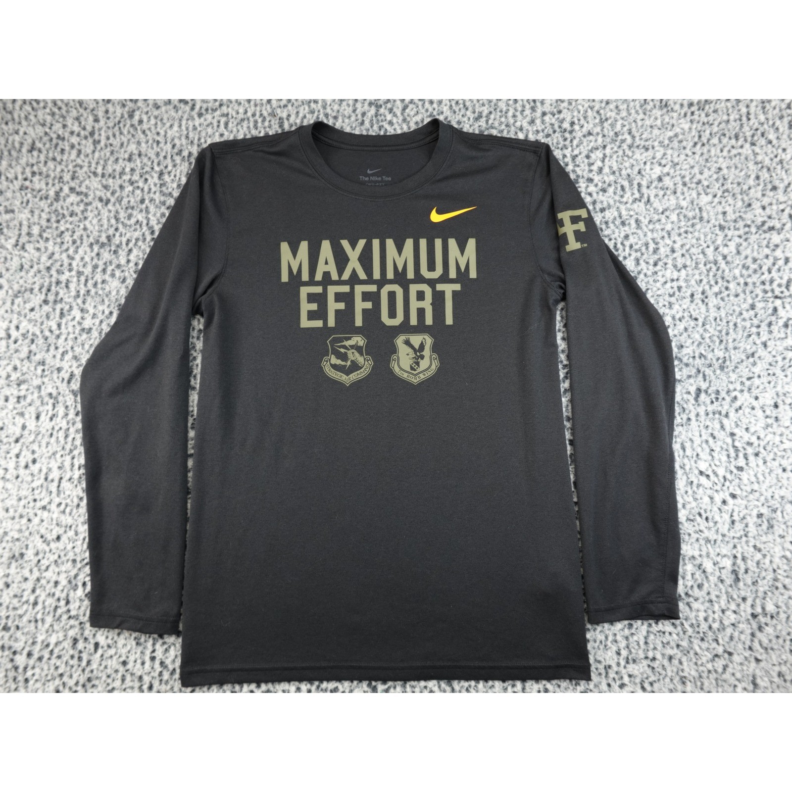 Nike Maximum Effort Shirt Mens Small Black Long Sleeve Dri-FIT Strategic gallery
