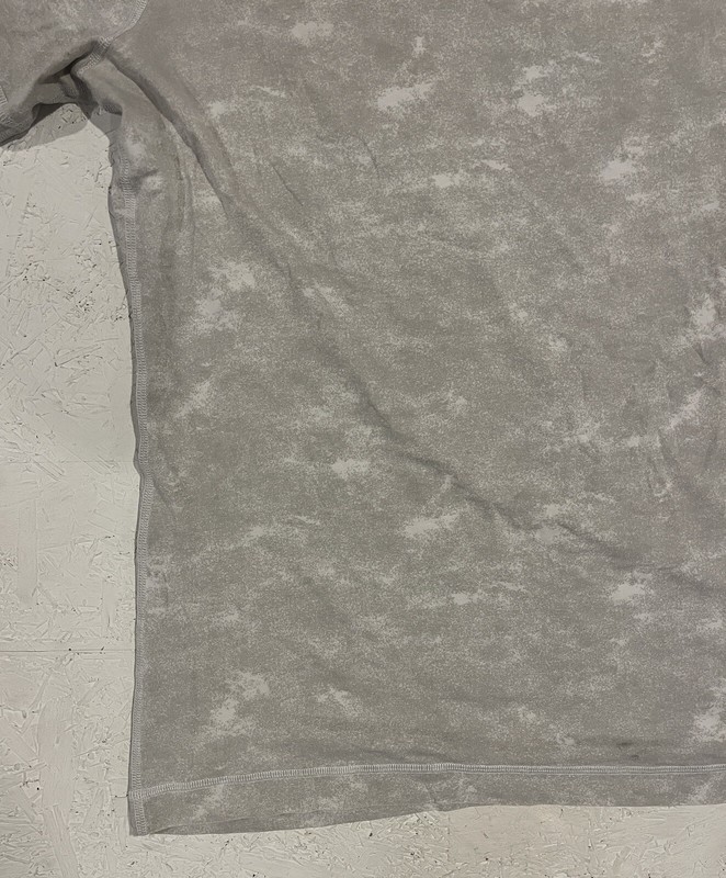 Lululemon 5 Year Basic Tee Mineral Wash Light Cast Size Large Gray White gallery