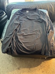 DSG M TURTLE NECK long sleeve polyester t shirt Studio wardrobe auction