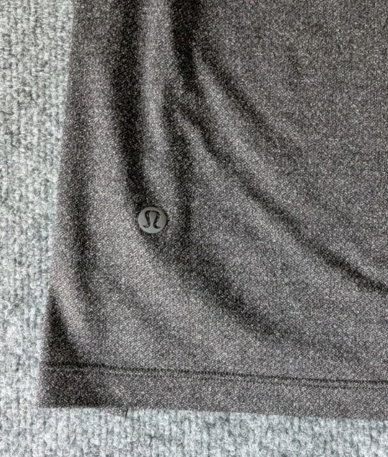 Lululemon HTGR Textured Training SS T Shirt Men's Sz XL Performance Dark Gray gallery