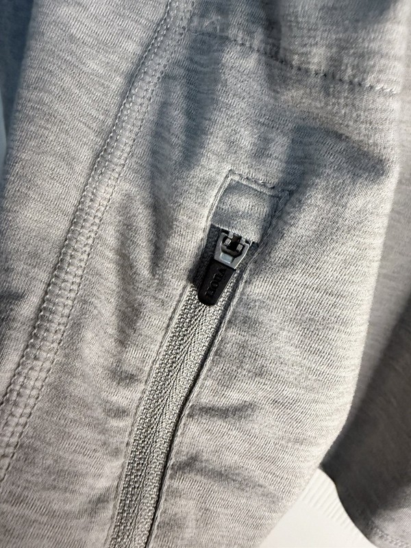 Vuori Pullover Mens XL Grey Ease Performance Half Zip 2.0 Training Gym gallery