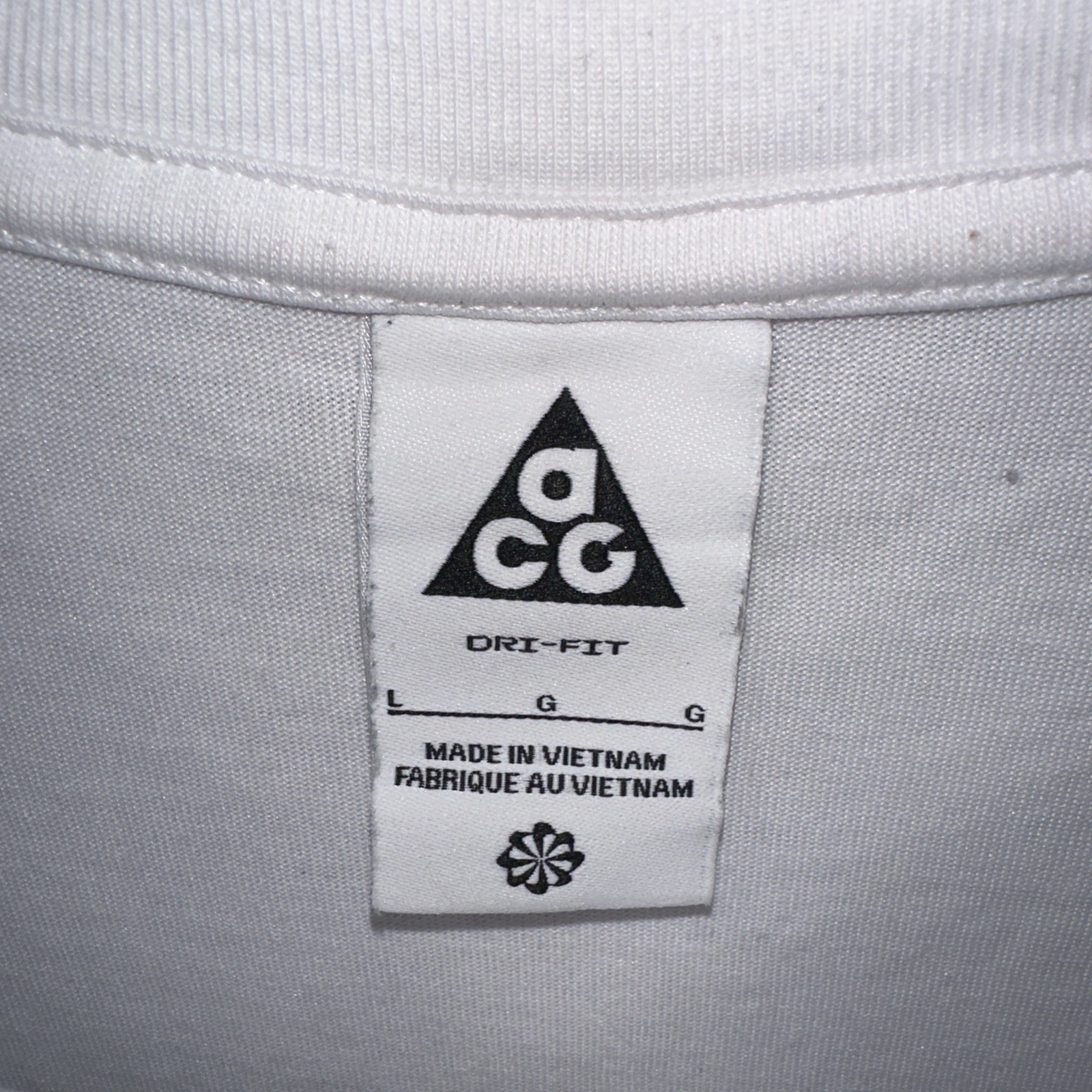 Nike ACG Dri-FIT Tidal Pool All Conditions Gear Graphic Shirt Mens L DX9448-100 gallery