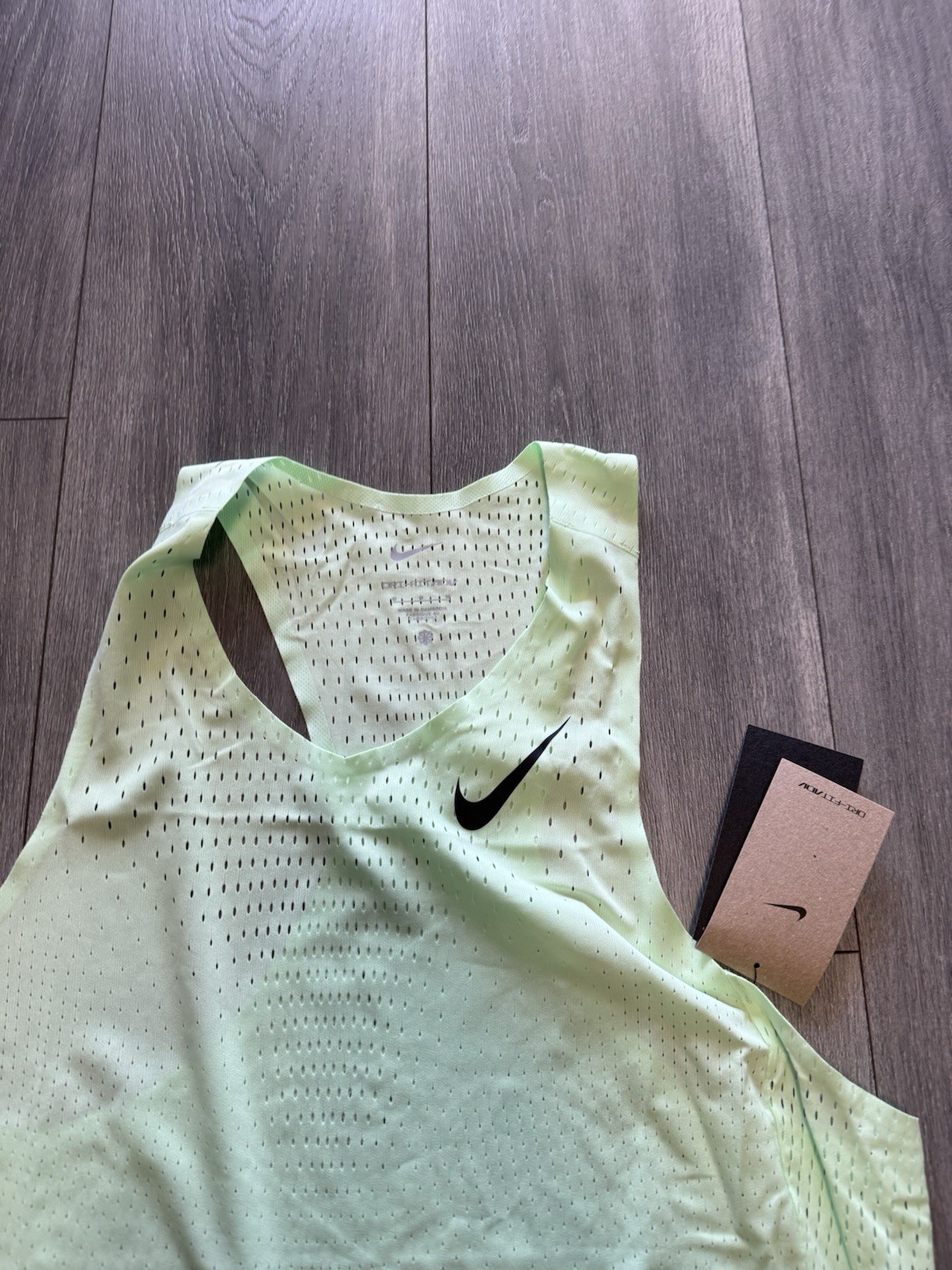 Nike Dri-FIT ADV AeroswiftRunning Singlet Mens XXL Tank Vapor Green FN4231-376 gallery