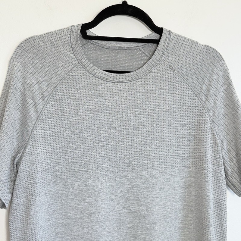 Lululemon Mens Gray Metal Vent Tech Crew Neck Nylon Blend SS Shirt Size Medium gallery