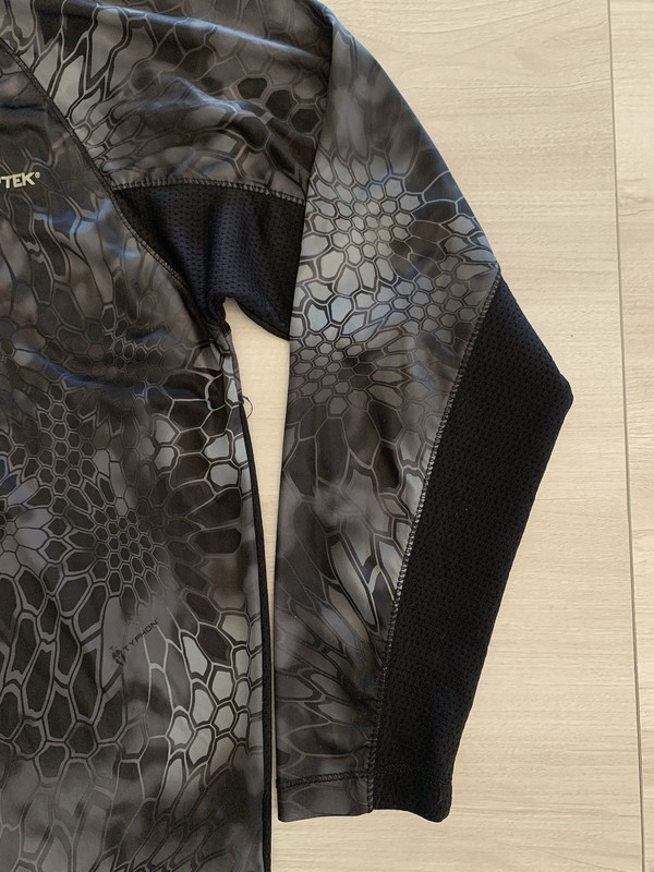 Kryptek 1/4 Zip Men's Black/Gray Wolf Camo Lightweight Vented Jacket Sz Md gallery