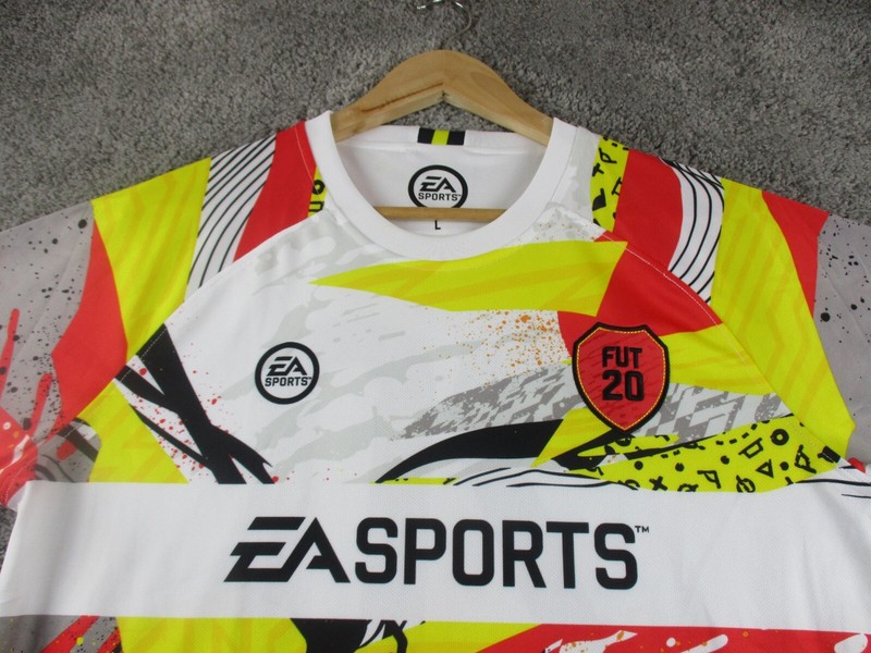 EA Sports FIFA 21 Jersey/Top Large Short Sleeve Activewear FUT 20 Gamers Adult gallery