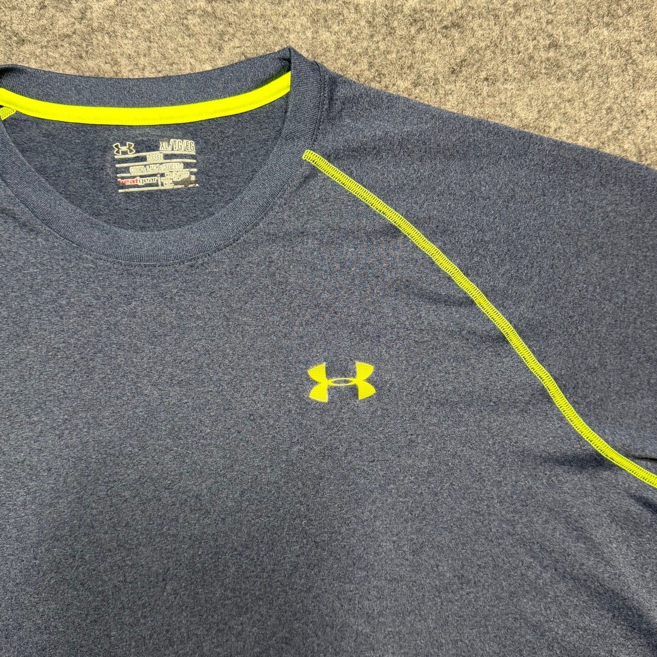 Under Armour HeatGear Loose Blue Neon Athletic Shirt Men’s Size XL gallery