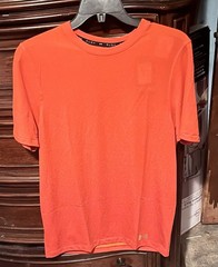 Mens Medium Orange Under Armour Short Sleeve Performance Shirt!
