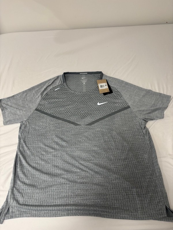 Nike Men's Core Dri-FIT ADV Techknit Short Sleeve Running Shirt DM4753-084 XXL gallery
