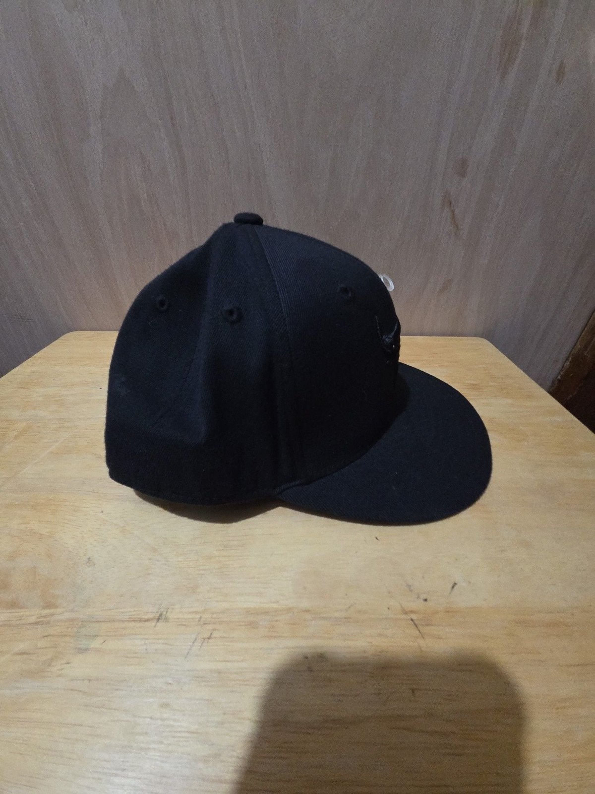 Adidas Chicago Bulls 210 Fitted Hat Cap Black Size 6 7/8 - 7 1/4 gallery