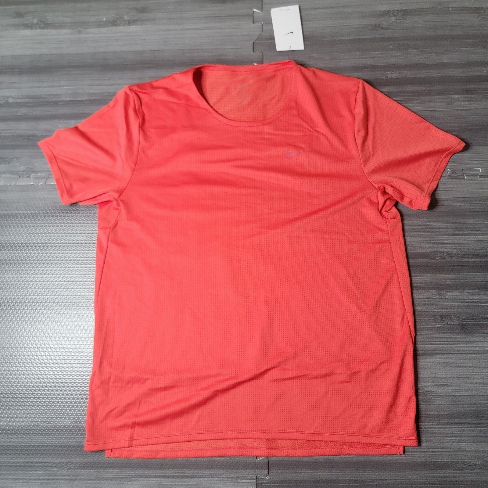 Nike Dri-Fit Breathe Rise 365 Wild Run T-Shirt Orange Mens L DD5355-605 gallery