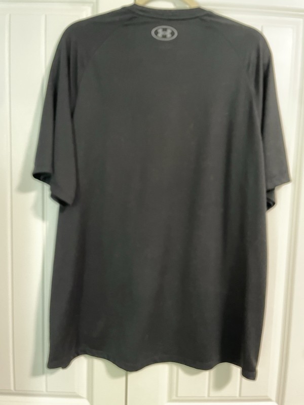 Under Armour UA Tech Tee SS Men's XL Loose Fit Lightweight T-Shirt Black gallery
