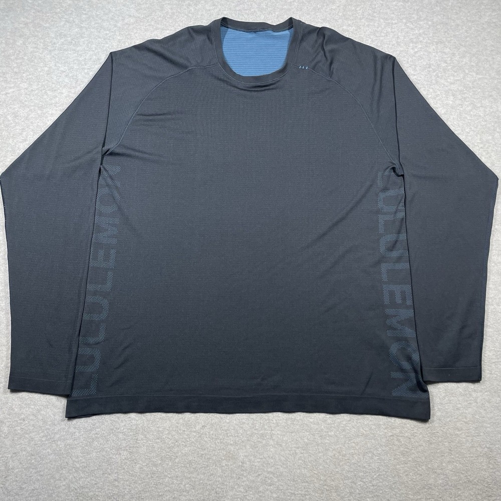 Lululemon Metal Vent Tech Performance Top Men’s XXL Blue Long Sleeve Spell out
