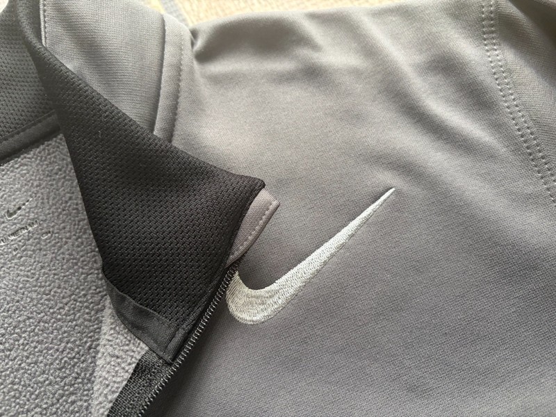 NIKE GOLF 1/4 ZIP SWOOSH PULLOVER TECH SWEATER GRAY WHITE MENS SMALL EXCELLENT gallery