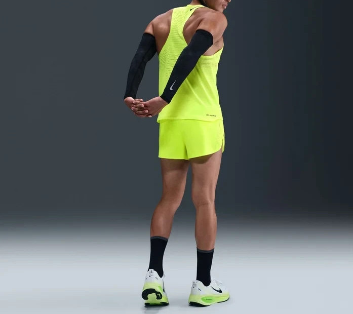 Nike AeroSwift Dri-FIT ADV Running Singlet Size Large Men Volt FN4231-702 gallery