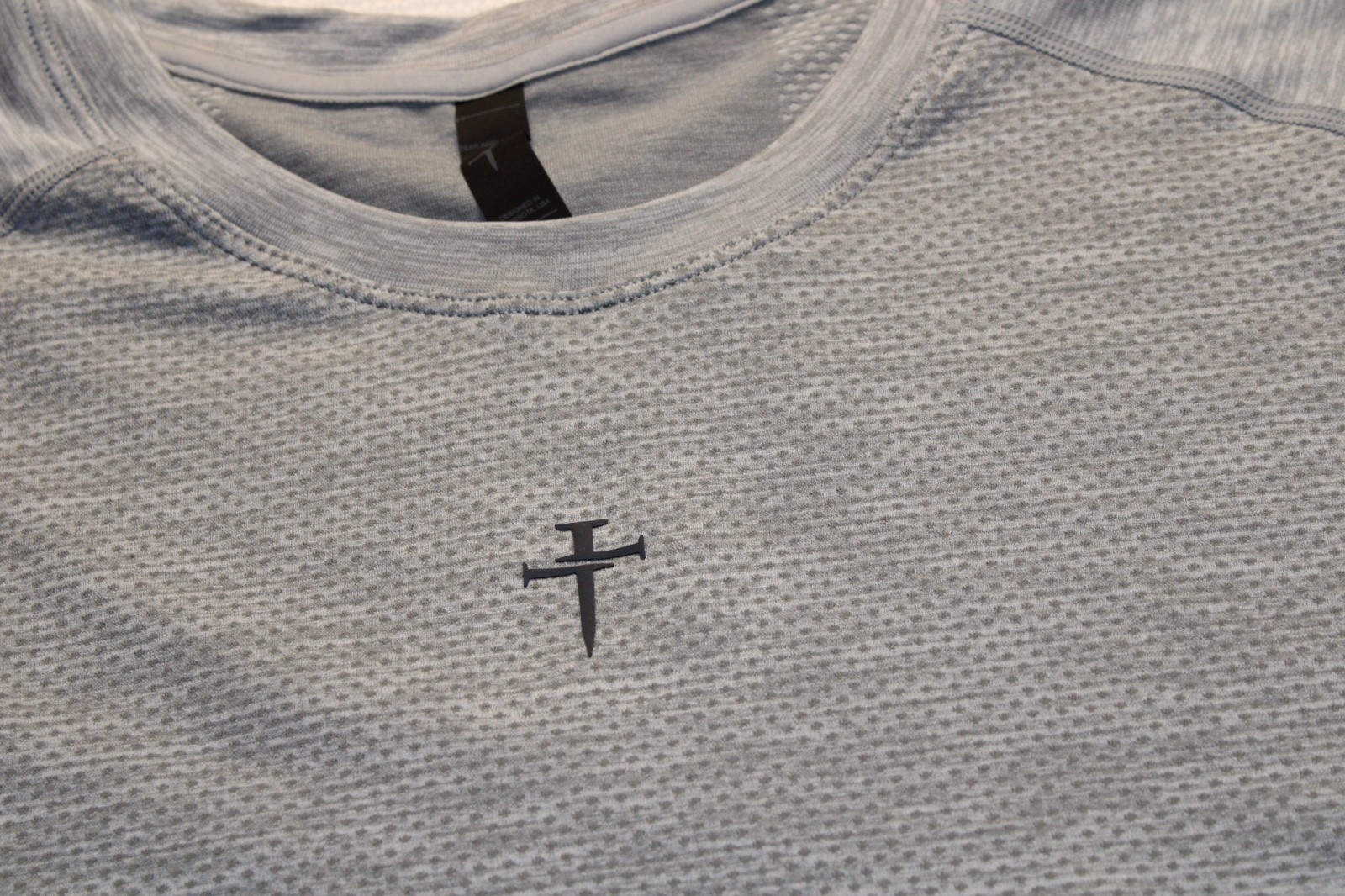 Three Nails Seamless 2.0 Performance Tee Grey Marl Cross Gym Shirt Men's XL gallery