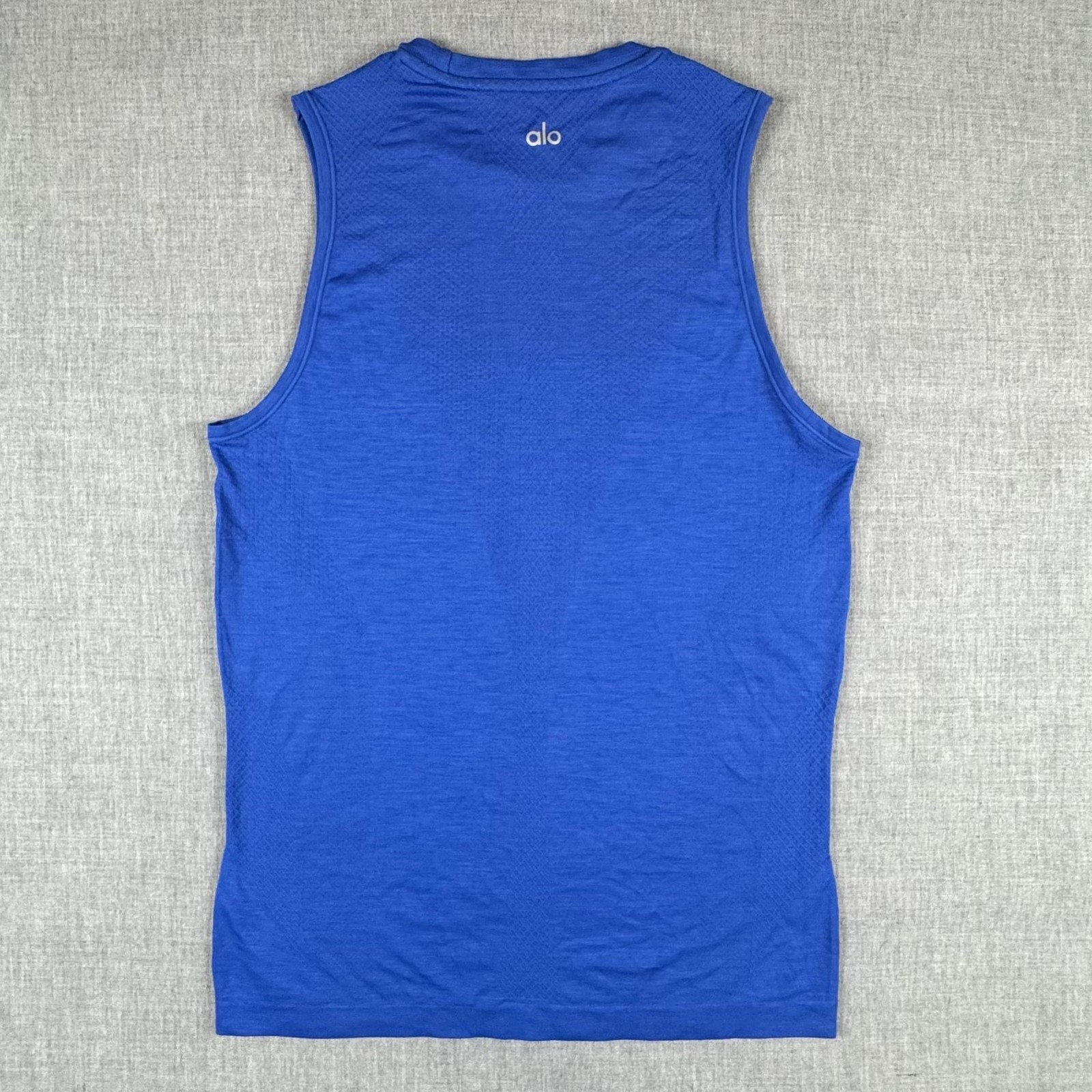 Alo Tank Top Mens Small Blue Sleeveless Seamless Lightweight Yoga Gym Athletic gallery