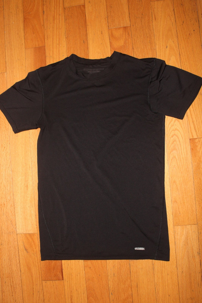 Black Compression Style Shirt Top Size Medium M for Working Out Workout