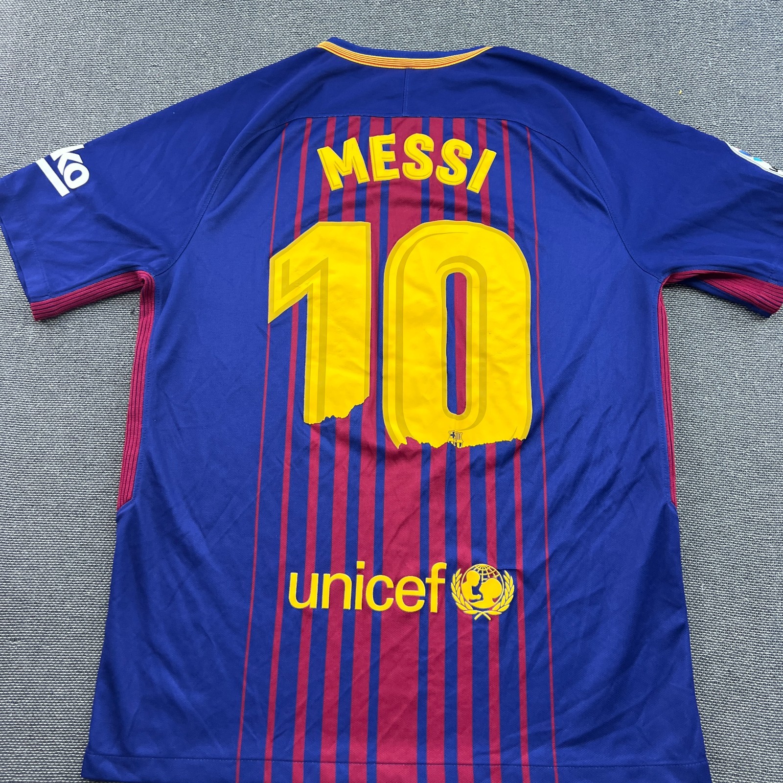 Barcelona 2017 2018 Home Messi Mens Football Jersey Medium NIke Camiseta Shirt gallery