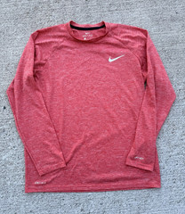 Nike Dri-FIT Men’s M Red Heathered Long Sleeve Crew Neck UPF 40+ Polyester