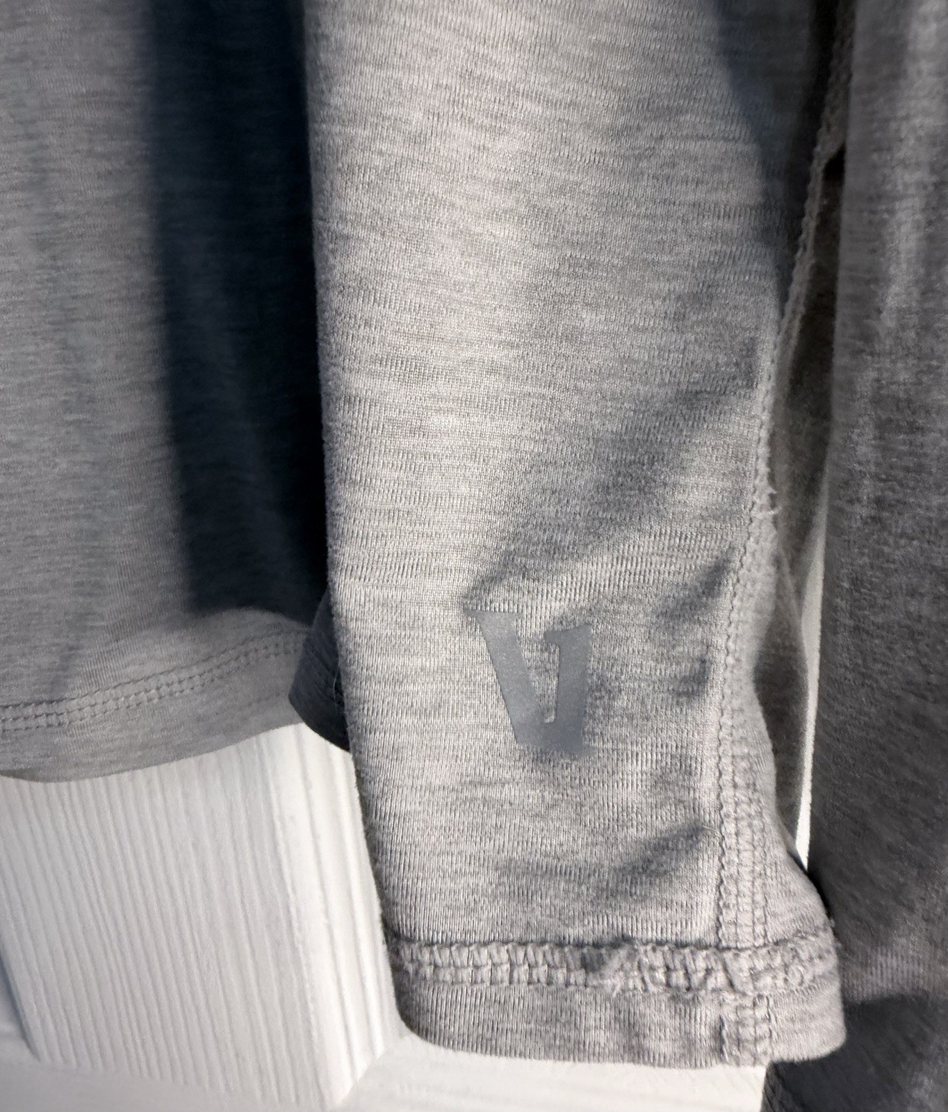 Vuori Pullover Mens XL Grey Ease Performance Half Zip 2.0 Training Gym gallery