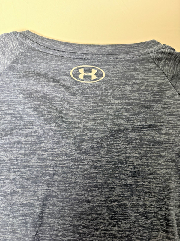 Under Armour HeatGear V Neck T Shirt Mens 3XLT Navy Athletic Workout gallery