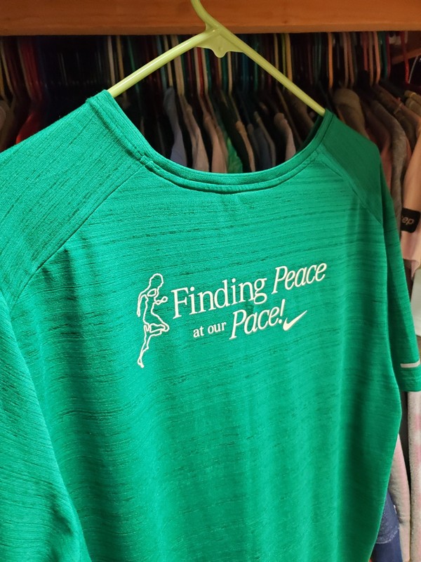 NIKE RUNNING SANCTUARY CLUB Green Dri FIt " PEACE AT OUR PACE " Size XL T Shirt gallery