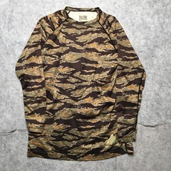 Burton Snowboards Shirt Mens Small Tiger Stripe Camo DRYRIDE Base Layer L/S Crew