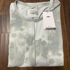 NWT Nike Yoga Men Printed Short Sleeve Top Dri Fit Training Shirt Green M. A4