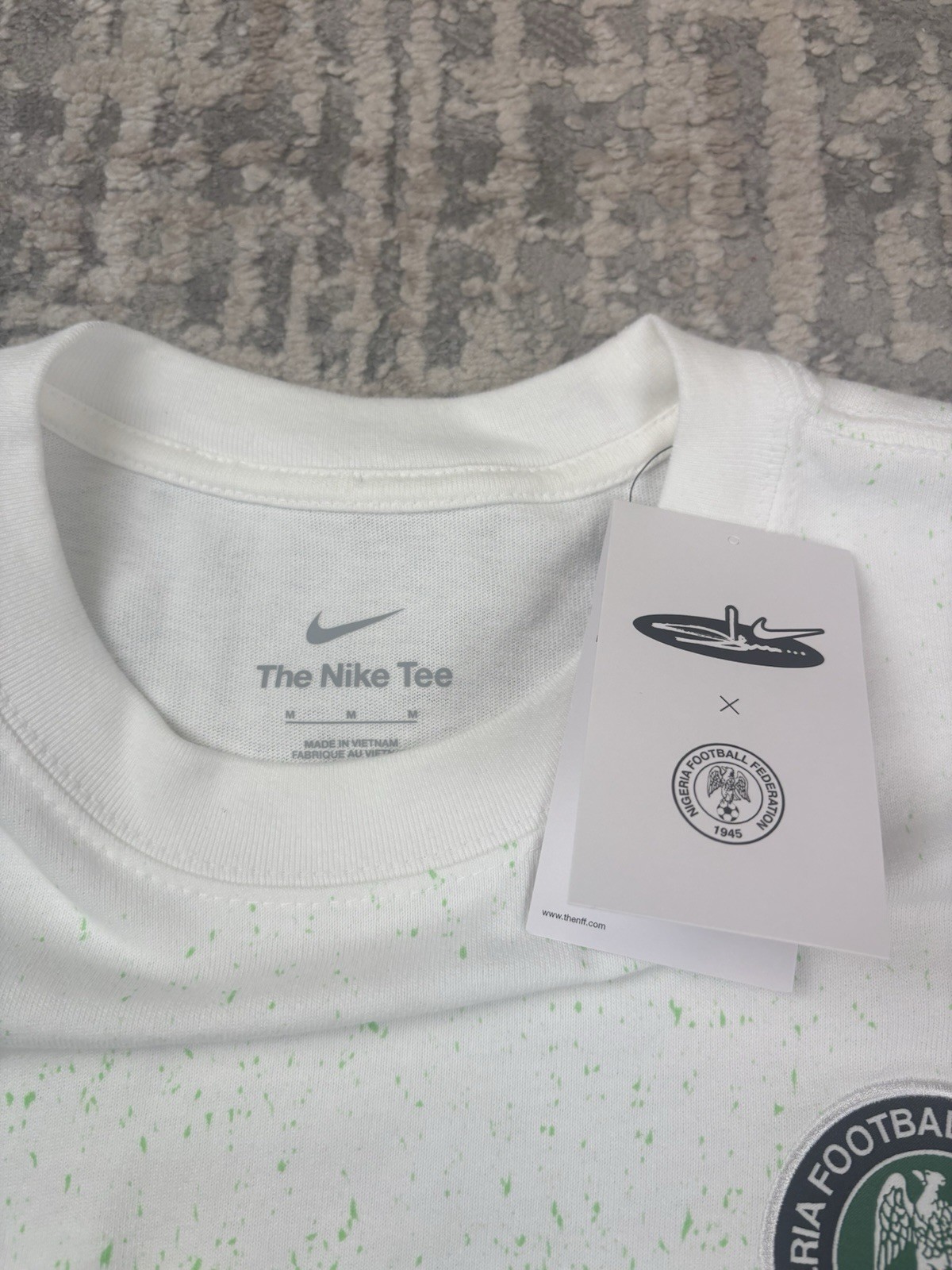 Size Medium - Nike World Cup T-Shirt Nigeria x Slawn White Green IR0496-100 gallery