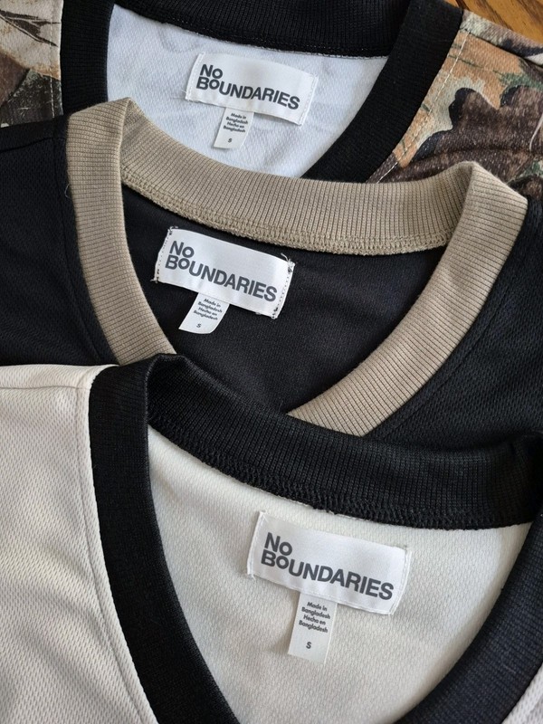 NWT Lot Of 3 No Boundaries Long Sleeve Hockey Jerseys Men's Size S gallery