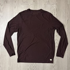 Vuori Mens Medium Long Sleeve Current Tech Tee Pullover Shirt Burgundy READ