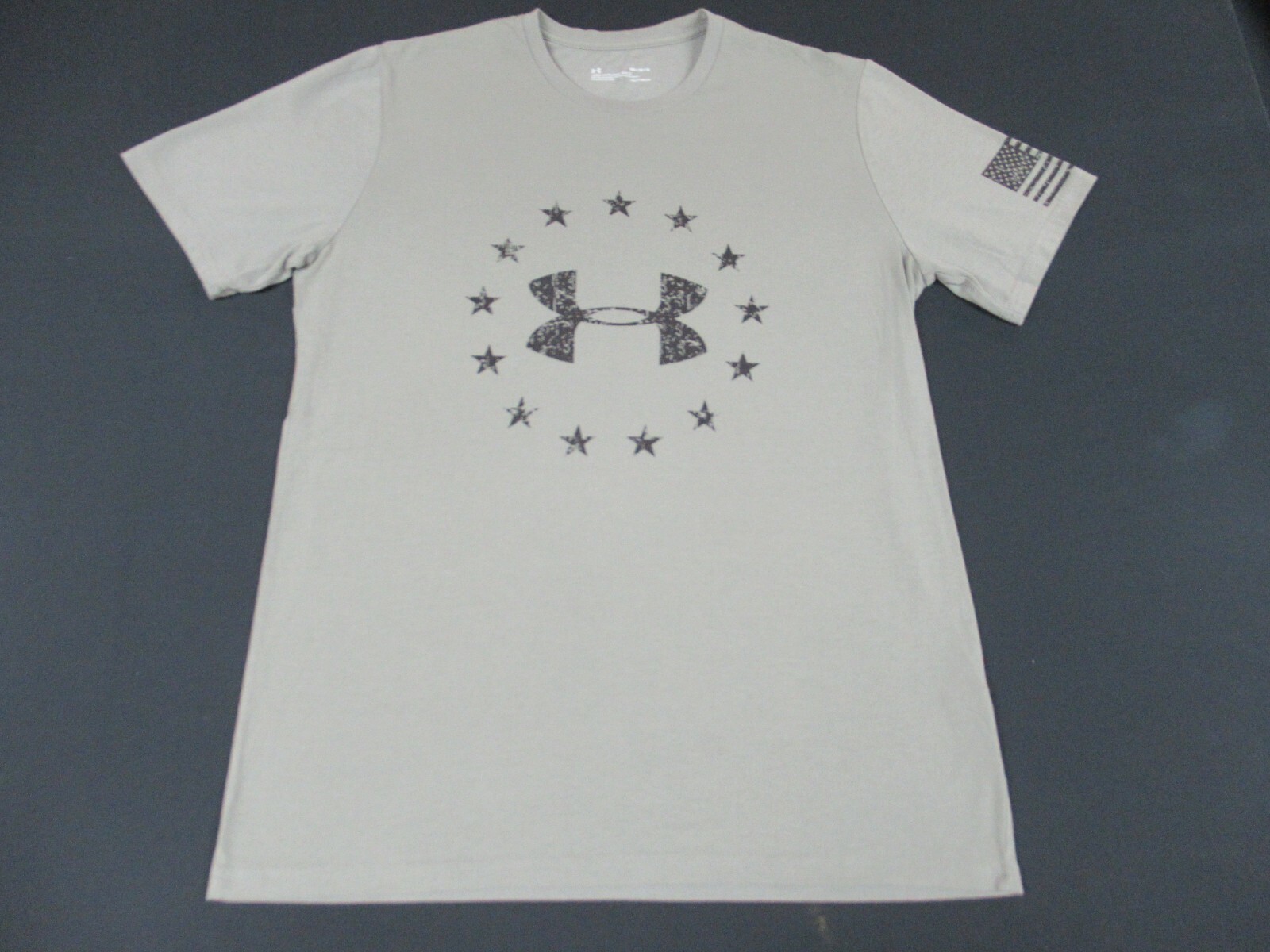 UNDER ARMOUR STARS AMERICAN FLAG GRAY LOOSE FIT MEDIUM ATHLETIC T-SHIRT H222 gallery