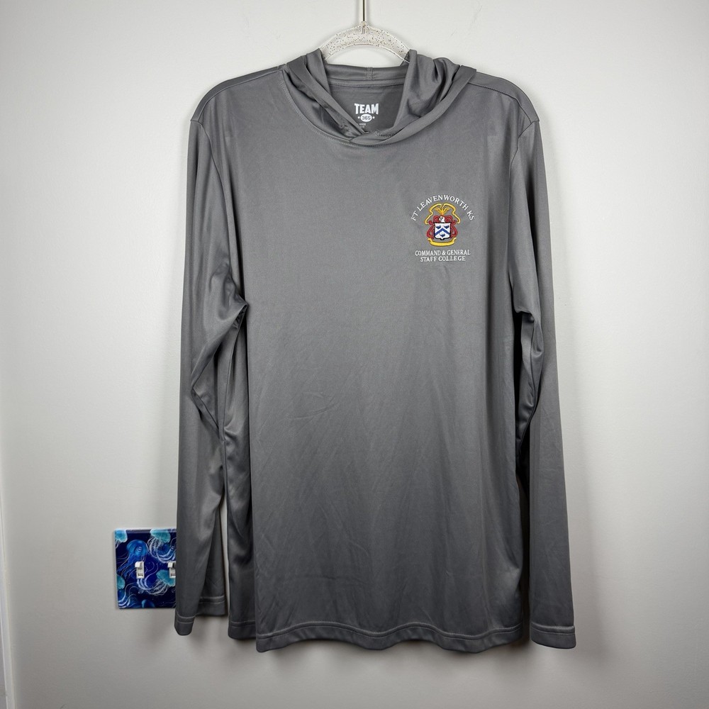 Fort Leavenworth Command & General Staff College ILE Gray Pullover Top Large