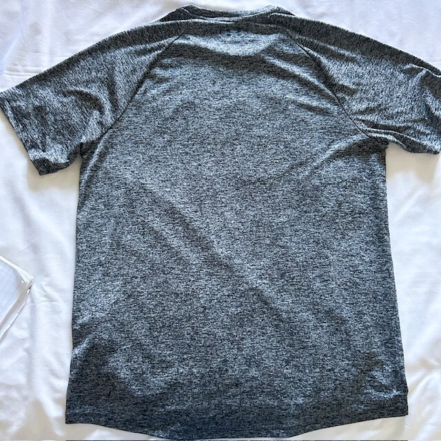 Under Armour Sports Tee Mens Medium Gray Athletic gallery