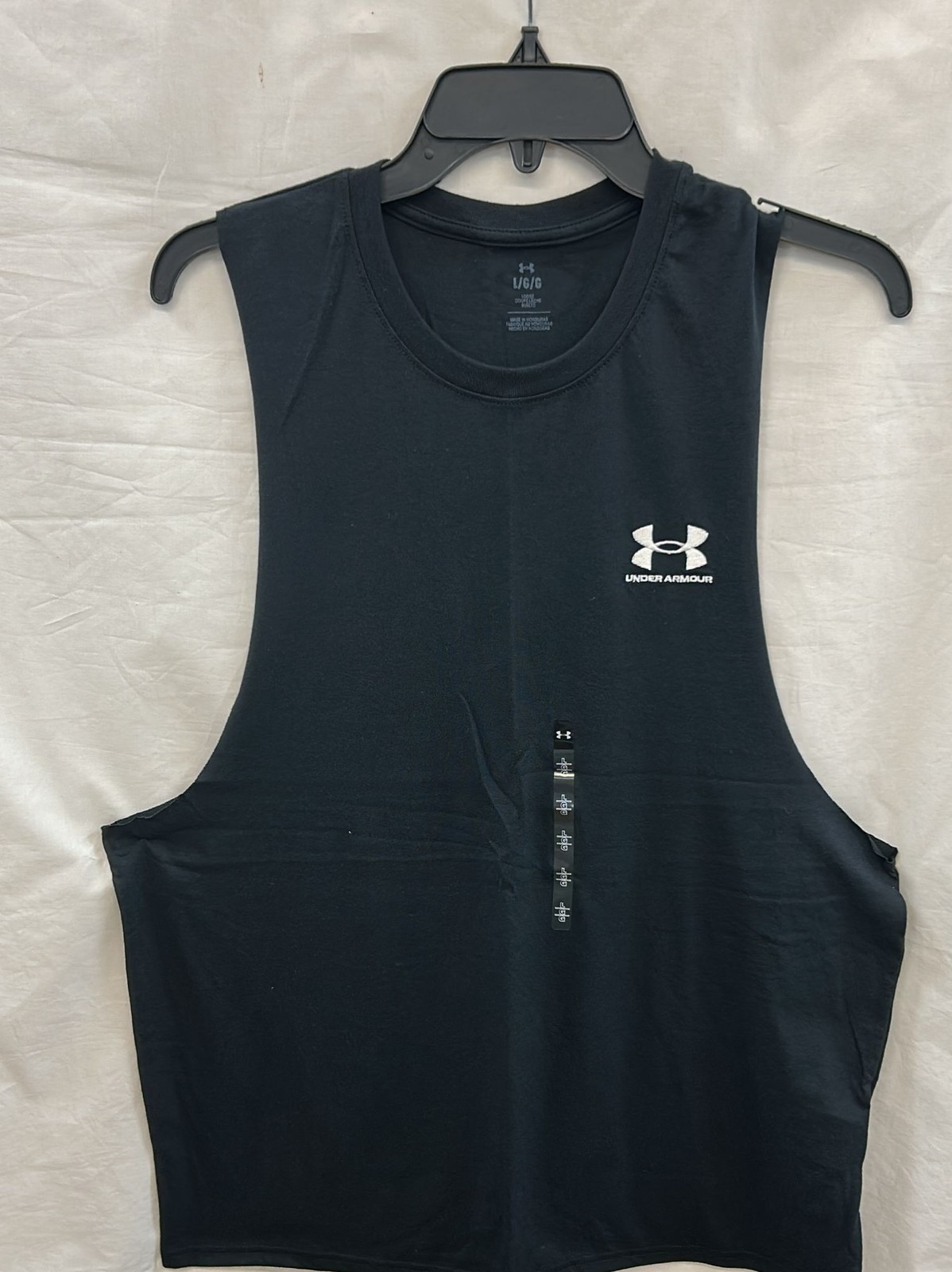 Under Armour Men's Sport Style Left Chest Cut Off Tank, Black, Medium gallery