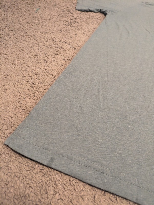 Alo Yoga Blue Short Sleeve T-Shirt Made in USA Men's Medium gallery