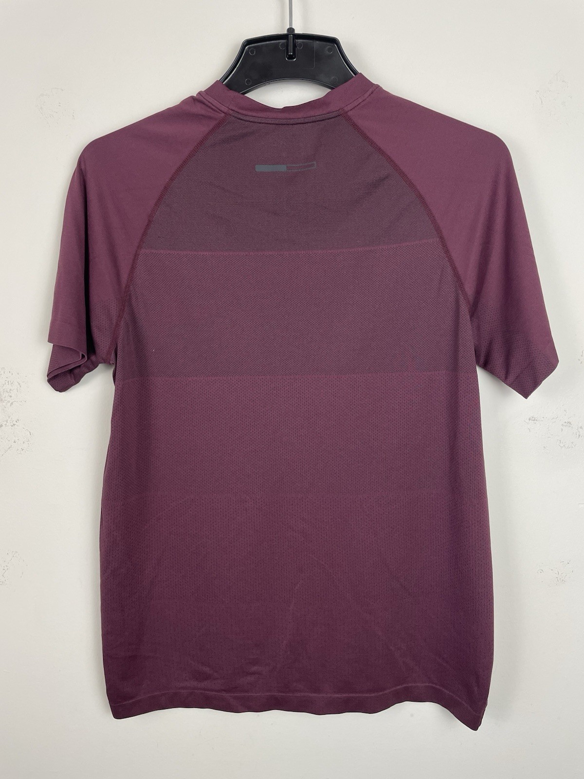 Legends Shirt Men Medium Maroon Red Active Performance Training Gym Short Sleeve gallery
