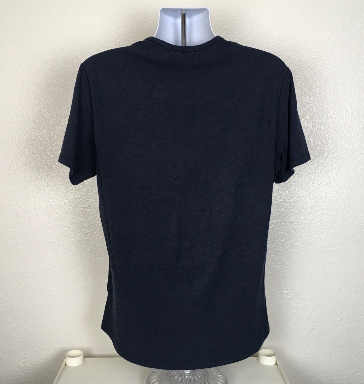 Lululemon Men’s Size L Basic Athletic Casual Navy Blue T Shirt ~ A14 gallery