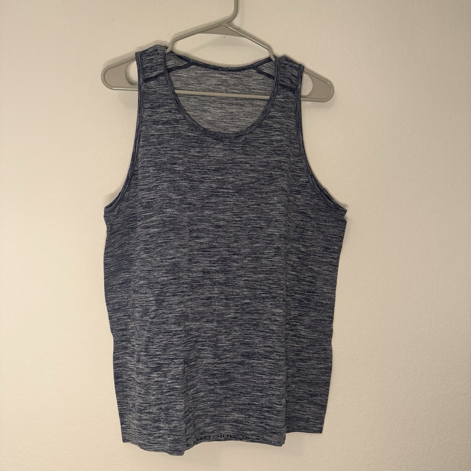 Lululemon Men’s Tank Get Outside Get Sweaty Navy No Size Tag Medium EST YT-1081 gallery