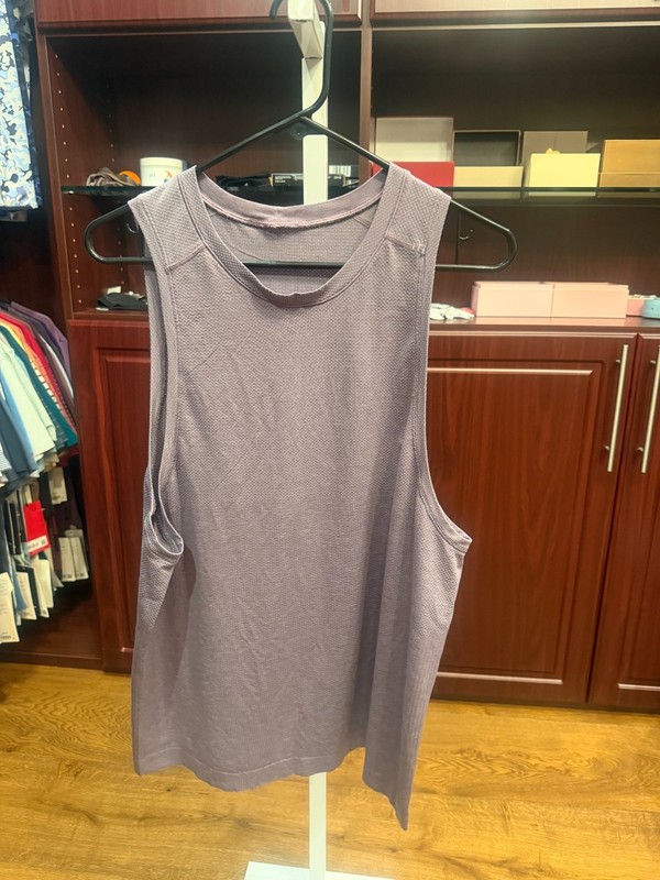LOT OF 2 MEN'S LULULEMON METAL VENT TANK TOP SHIRTS SIZE MEDIUM M BLUE GREY gallery
