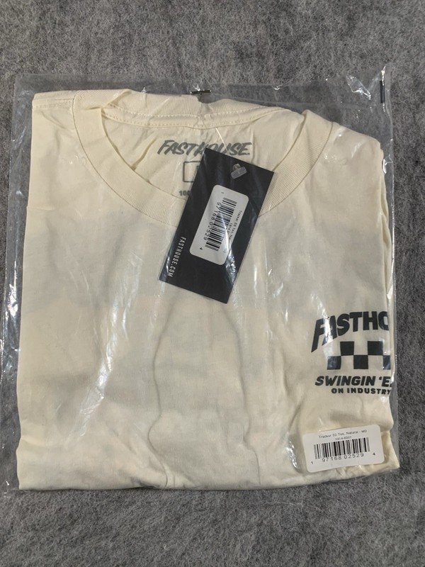 NWT Fasthouse Tracker Size M Cream t-shirt “Swingin Wide On Industry Drive gallery